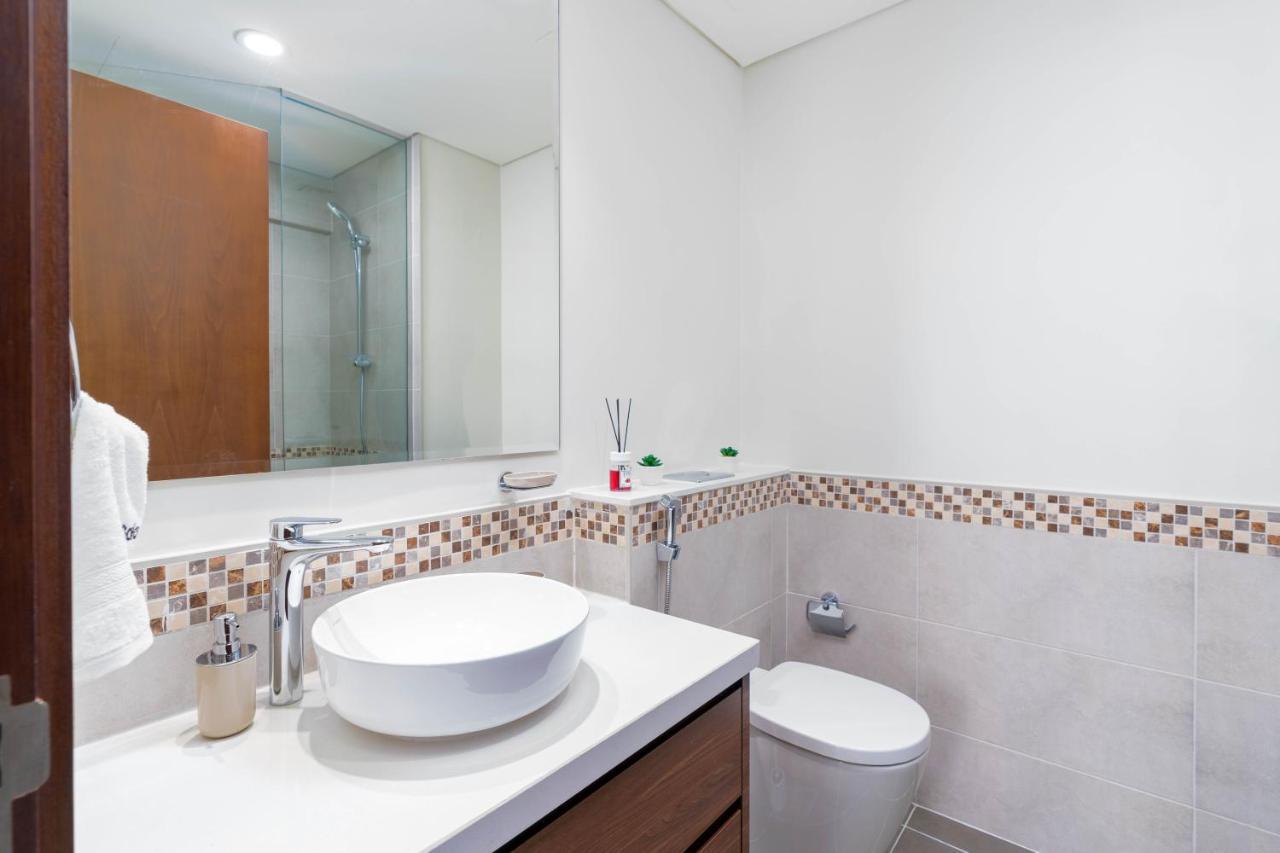 Delightful 2Br Apartment At Reva Residences Dubai Eksteriør billede